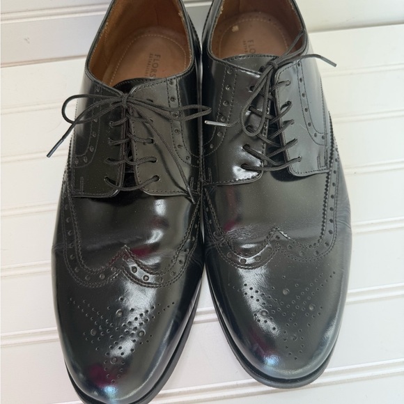 FLORSHEIM Brookside 11231-001 Black Wingtip Oxford Men's 11 D Dress Shoe 889 - Picture 2 of 7